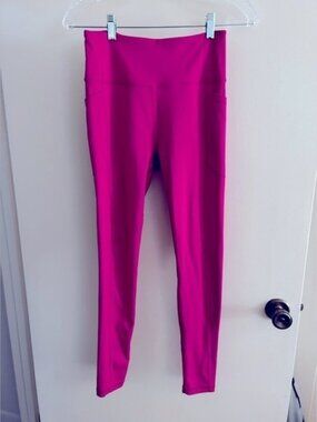 Victoria’s Secrets Hot Pink Leggings with Pockets Womens size 8​​​​​​​​​​